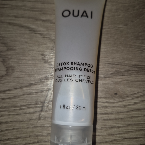 OUAI Detox Shampoo 1 fl oz - Picture 1 of 1